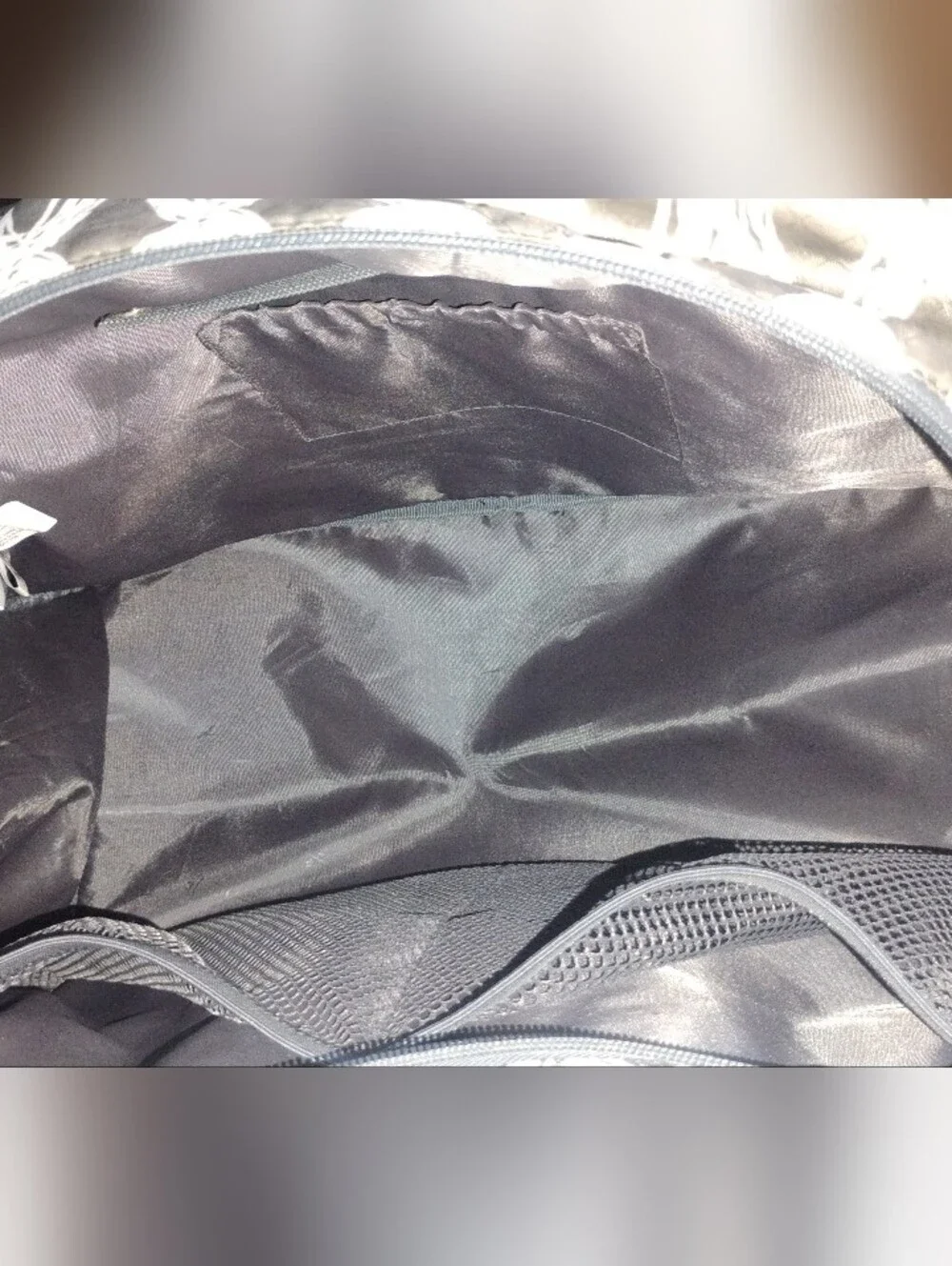 Thirty -one All in Tote Gray and White Patterned Crossbody Tote Bag